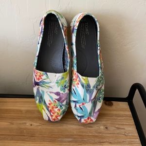 Toms’ cute spring/summer pattern